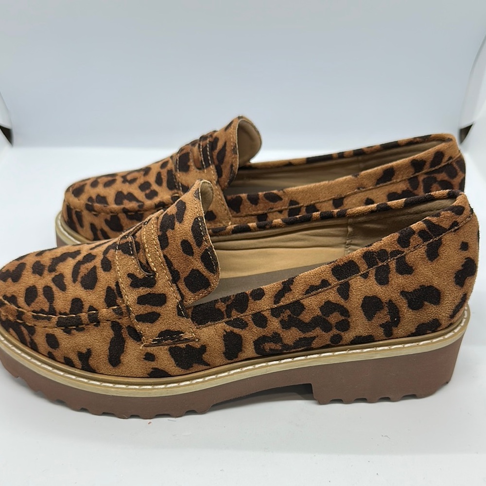 NWT Hey girls Leopard Print Loafers women’s Size 6 - Picture 4 of 9